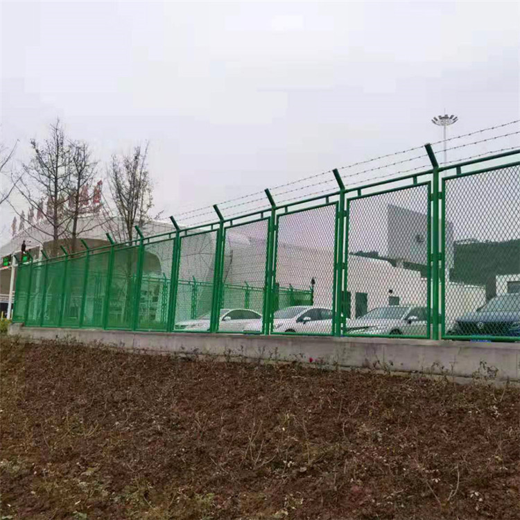 保稅區(qū)菱形護欄網圖片3